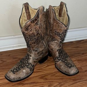 COPY - COPY - CORRAL boots size 7